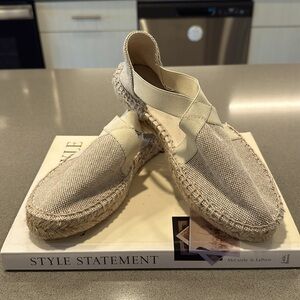 ITALIAN DESIGNER SHOES - Sesto Meucci Espadrilles Flats/Sandals. *NEVER WORN*